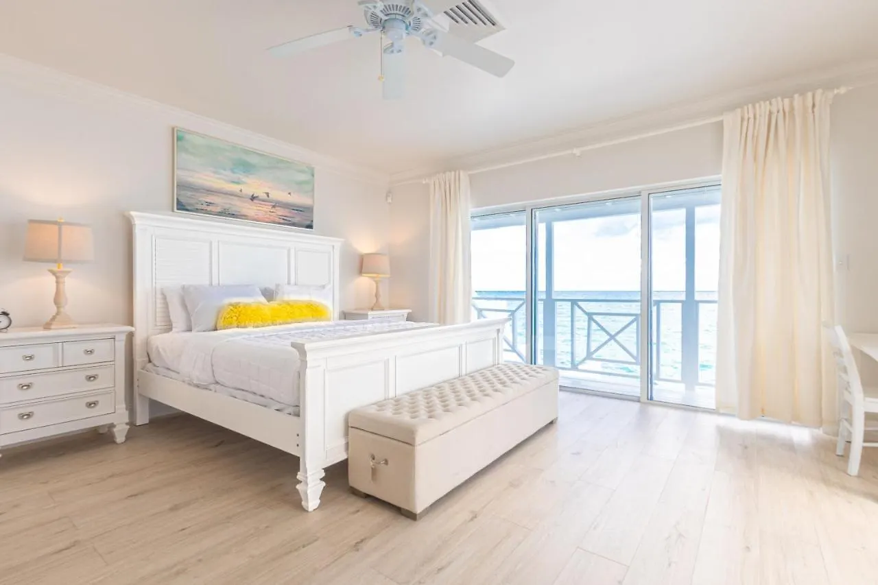 ناسو Caprice 5 -Private Beachfront Home In Gated Community بيت للعطل
