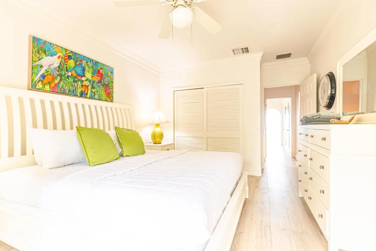 ناسو Caprice 5 -Private Beachfront Home In Gated Community 0*,